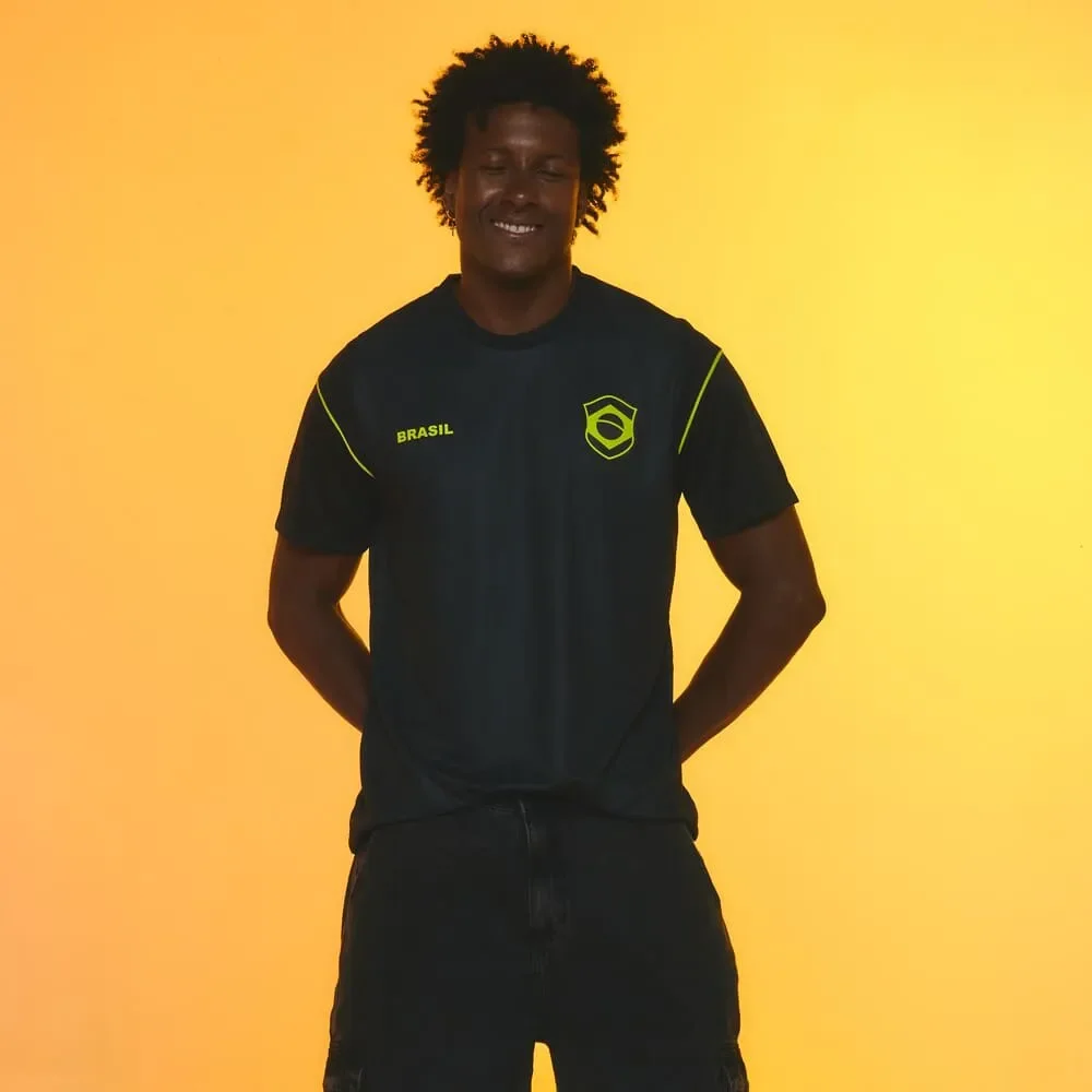 Camiseta Brasil Vale Preto/Amarelo